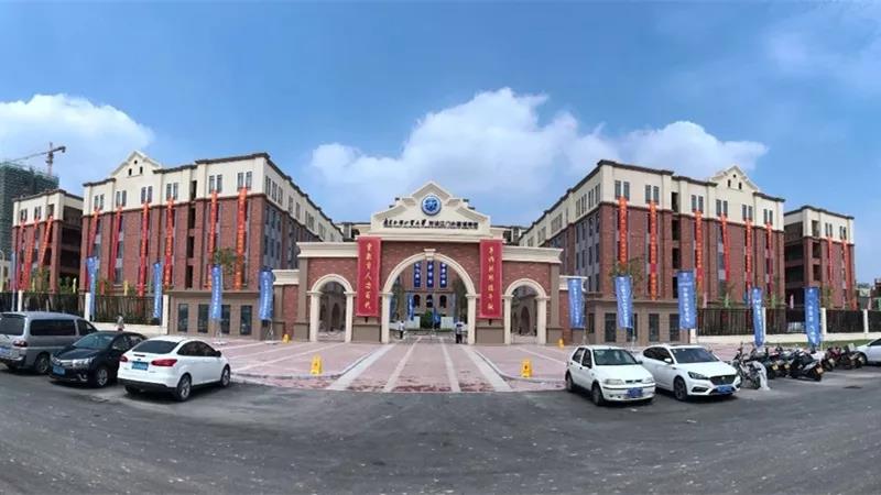 廣外江門(mén)外國語(yǔ)學(xué)校(圖2) 廣外江門(mén)外國語(yǔ)學(xué)校(圖2)