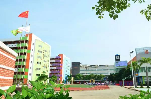 青之藤?lài)H學(xué)校(圖1) 青之藤?lài)H學(xué)校(圖1)