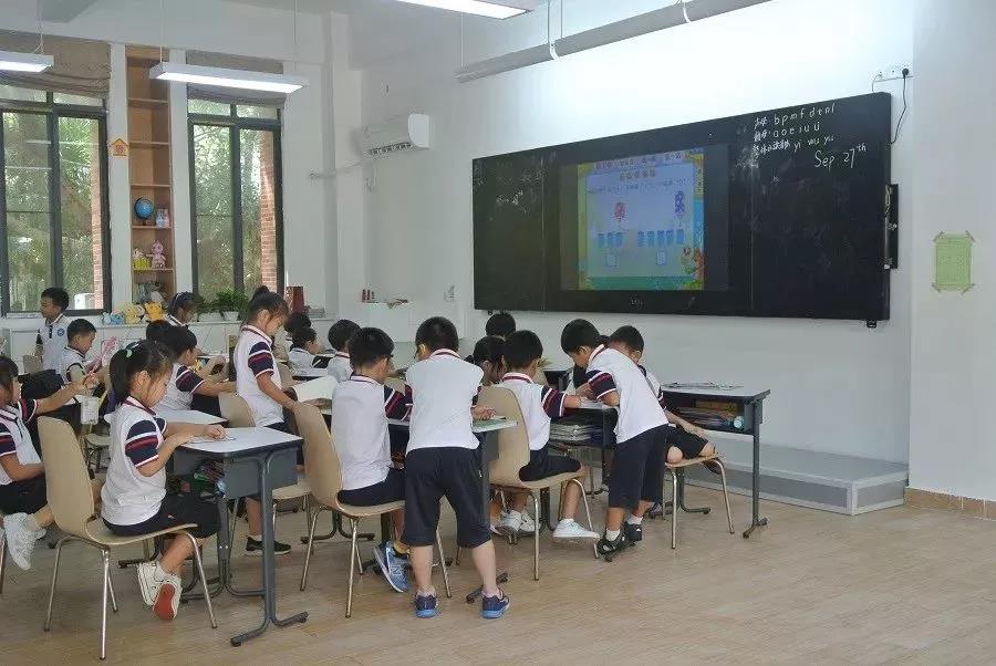 深圳桃源居中澳實(shí)驗學(xué)校(圖13) 深圳桃源居中澳實(shí)驗學(xué)校(圖13)